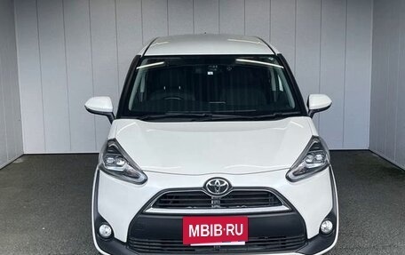 Toyota Sienta II, 2021 год, 1 470 000 рублей, 2 фотография