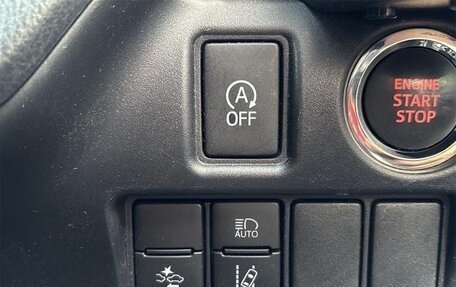 Toyota Noah III, 2021 год, 2 340 000 рублей, 15 фотография