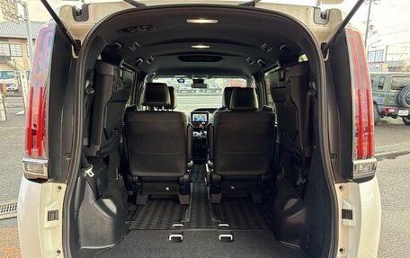 Toyota Noah III, 2021 год, 2 340 000 рублей, 31 фотография