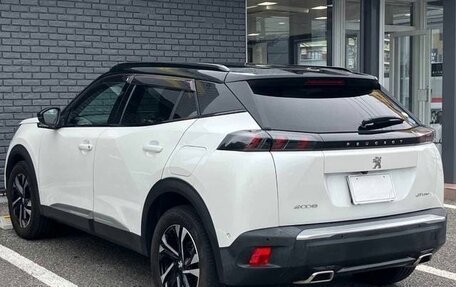 Peugeot 2008 II, 2021 год, 1 180 000 рублей, 6 фотография