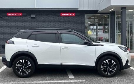 Peugeot 2008 II, 2021 год, 1 180 000 рублей, 8 фотография