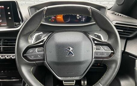 Peugeot 2008 II, 2021 год, 1 180 000 рублей, 10 фотография