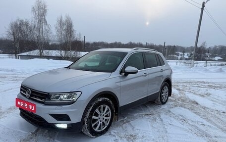 Volkswagen Tiguan II, 2019 год, 2 330 000 рублей, 3 фотография