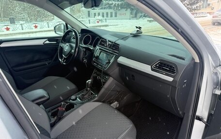 Volkswagen Tiguan II, 2019 год, 2 330 000 рублей, 11 фотография