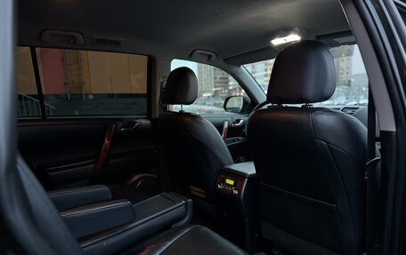 Toyota Highlander III, 2010 год, 2 350 000 рублей, 6 фотография