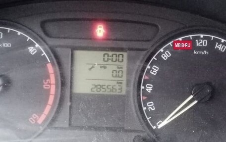 Skoda Roomster, 2008 год, 250 000 рублей, 4 фотография