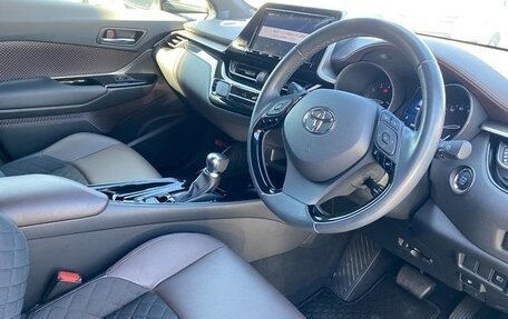 Toyota C-HR I рестайлинг, 2019 год, 1 620 000 рублей, 12 фотография