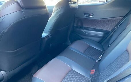 Toyota C-HR I рестайлинг, 2019 год, 1 620 000 рублей, 16 фотография