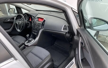 Opel Astra J, 2013 год, 600 000 рублей, 10 фотография