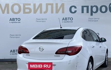 Opel Astra J, 2013 год, 600 000 рублей, 3 фотография
