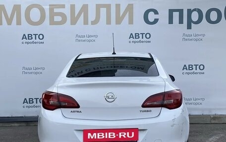 Opel Astra J, 2013 год, 600 000 рублей, 4 фотография