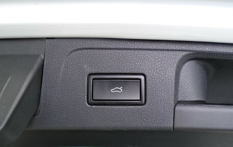 Volkswagen Passat B8 рестайлинг, 2015 год, 1 699 500 рублей, 19 фотография