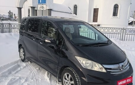 Honda Freed I, 2012 год, 1 300 000 рублей, 10 фотография