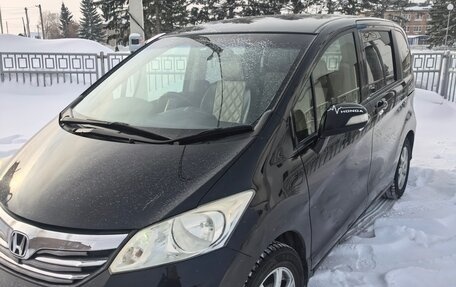 Honda Freed I, 2012 год, 1 300 000 рублей, 8 фотография