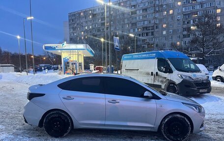 Hyundai Solaris II рестайлинг, 2017 год, 1 250 000 рублей, 5 фотография