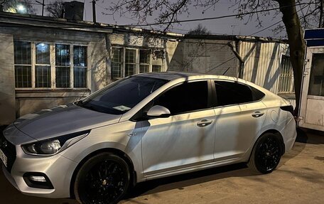 Hyundai Solaris II рестайлинг, 2017 год, 1 250 000 рублей, 8 фотография