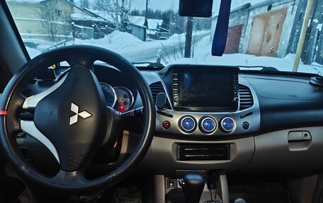 Mitsubishi L200 IV рестайлинг, 2008 год, 800 000 рублей, 3 фотография