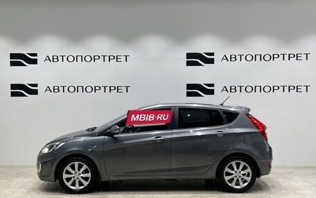 Hyundai Solaris II рестайлинг, 2011 год, 599 000 рублей, 2 фотография