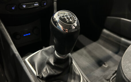 Hyundai Solaris II рестайлинг, 2011 год, 599 000 рублей, 11 фотография