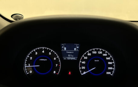 Hyundai Solaris II рестайлинг, 2011 год, 599 000 рублей, 15 фотография