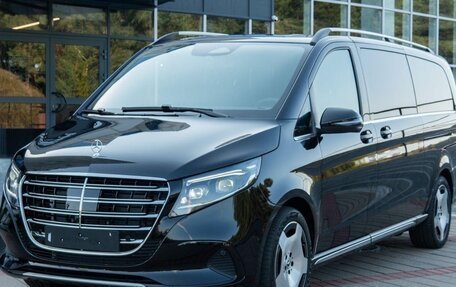 Mercedes-Benz V-Класс, 2025 год, 16 250 000 рублей, 2 фотография