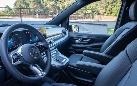 Mercedes-Benz V-Класс, 2025 год, 16 250 000 рублей, 9 фотография