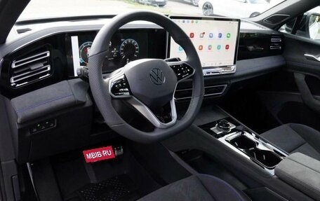 Volkswagen Tiguan, 2025 год, 4 900 000 рублей, 6 фотография