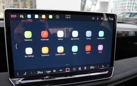 Volkswagen Tiguan, 2025 год, 4 900 000 рублей, 20 фотография