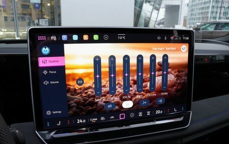 Volkswagen Tiguan, 2025 год, 4 900 000 рублей, 24 фотография