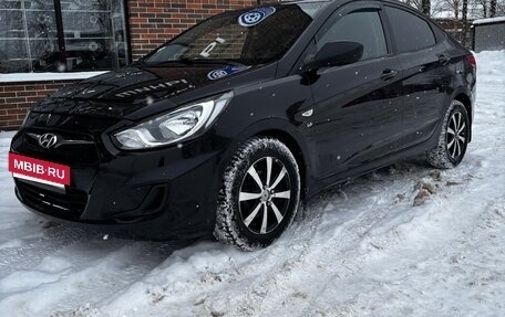 Hyundai Solaris II рестайлинг, 2011 год, 680 000 рублей, 2 фотография