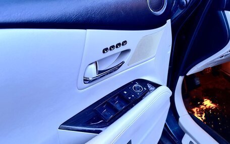 Lexus RX III, 2011 год, 1 850 000 рублей, 16 фотография