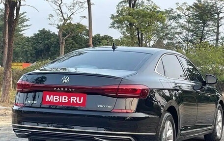 Volkswagen Passat B8 рестайлинг, 2021 год, 1 640 000 рублей, 10 фотография