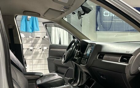 Mitsubishi Outlander III рестайлинг 3, 2013 год, 1 350 000 рублей, 7 фотография