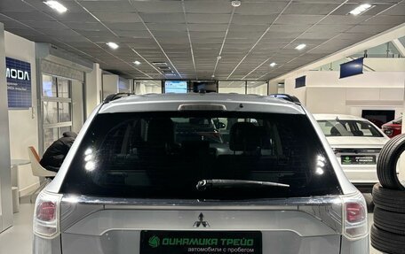 Mitsubishi Outlander III рестайлинг 3, 2013 год, 1 350 000 рублей, 5 фотография