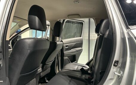 Mitsubishi Outlander III рестайлинг 3, 2013 год, 1 350 000 рублей, 25 фотография