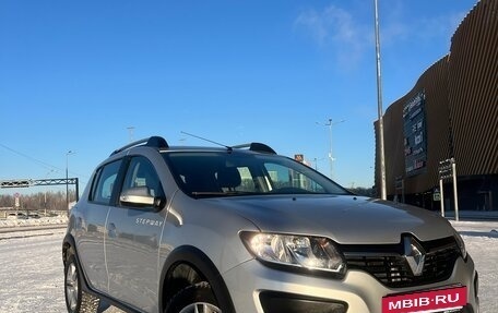 Renault Sandero II рестайлинг, 2015 год, 1 000 000 рублей, 6 фотография