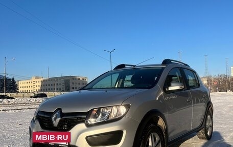 Renault Sandero II рестайлинг, 2015 год, 1 000 000 рублей, 5 фотография