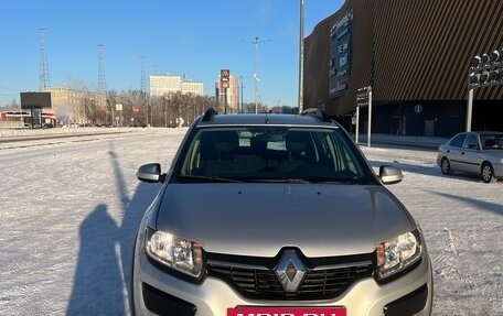 Renault Sandero II рестайлинг, 2015 год, 1 000 000 рублей, 3 фотография