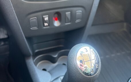 Renault Sandero II рестайлинг, 2015 год, 1 000 000 рублей, 16 фотография