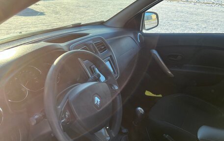 Renault Sandero II рестайлинг, 2015 год, 1 000 000 рублей, 13 фотография