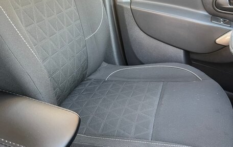 Renault Sandero II рестайлинг, 2015 год, 1 000 000 рублей, 23 фотография