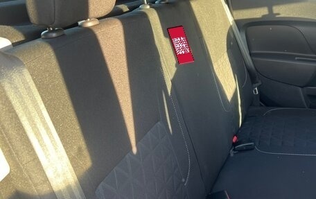 Renault Sandero II рестайлинг, 2015 год, 1 000 000 рублей, 27 фотография