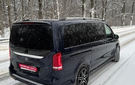 Mercedes-Benz V-Класс, 2019 год, 6 000 000 рублей, 12 фотография