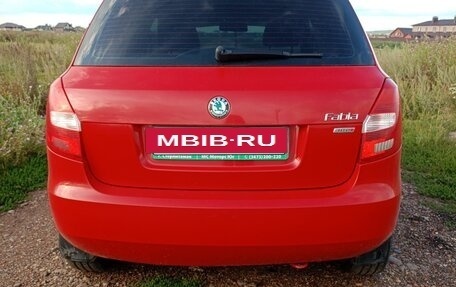 Skoda Fabia II, 2011 год, 590 000 рублей, 3 фотография