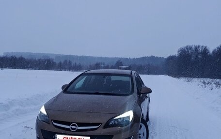 Opel Astra J, 2012 год, 900 000 рублей, 2 фотография