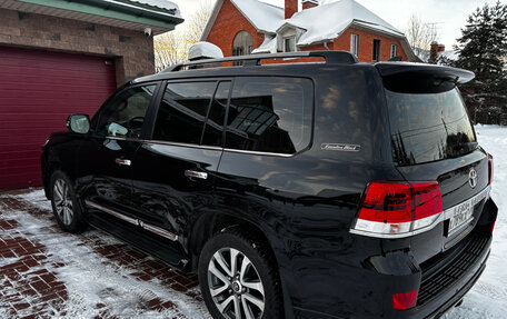 Toyota Land Cruiser 200, 2017 год, 5 950 000 рублей, 3 фотография