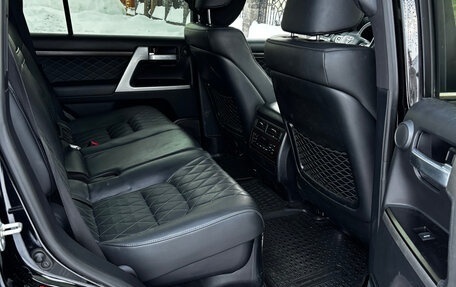 Toyota Land Cruiser 200, 2017 год, 5 950 000 рублей, 13 фотография