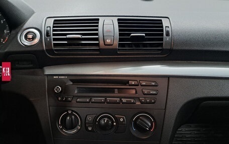 BMW 1 серия, 2008 год, 550 000 рублей, 15 фотография