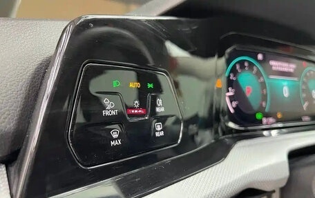 Volkswagen Golf VIII, 2021 год, 1 311 000 рублей, 19 фотография