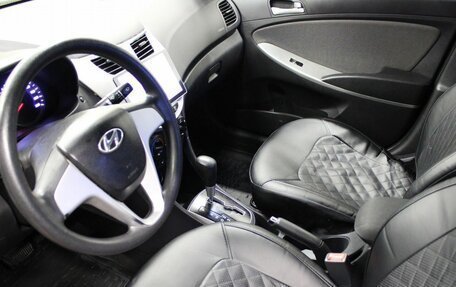 Hyundai Solaris II рестайлинг, 2011 год, 730 000 рублей, 11 фотография